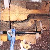 埋設管漏水修理